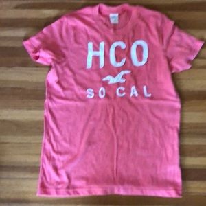 Hollister t shirt